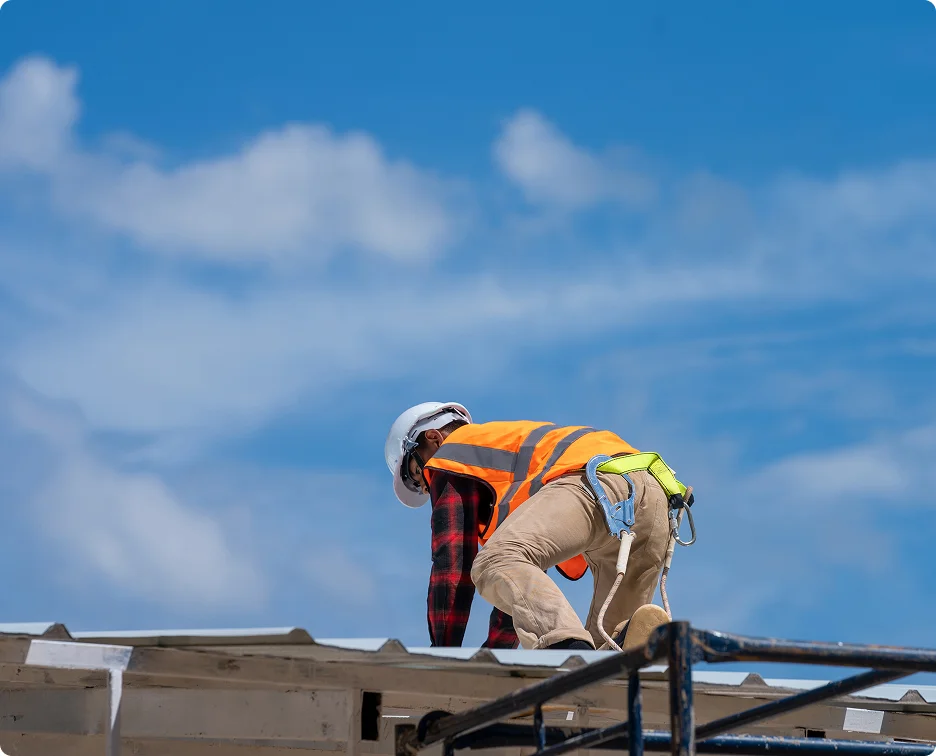 Construcción, pintura y trabajos con esfuerzo sobre la cabeza