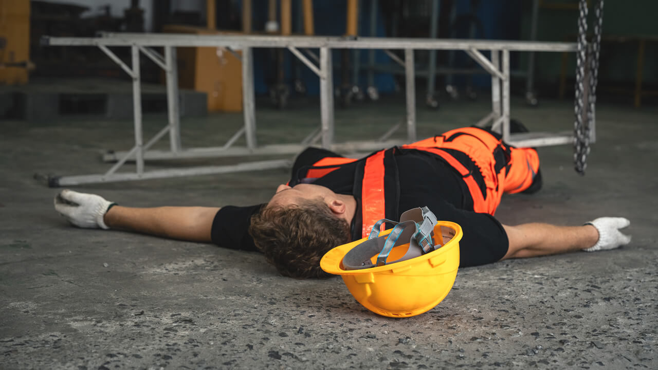 Despido por un accidente laboral en NY: cuáles son sus derechos